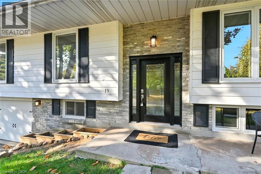 19 AARON Drive