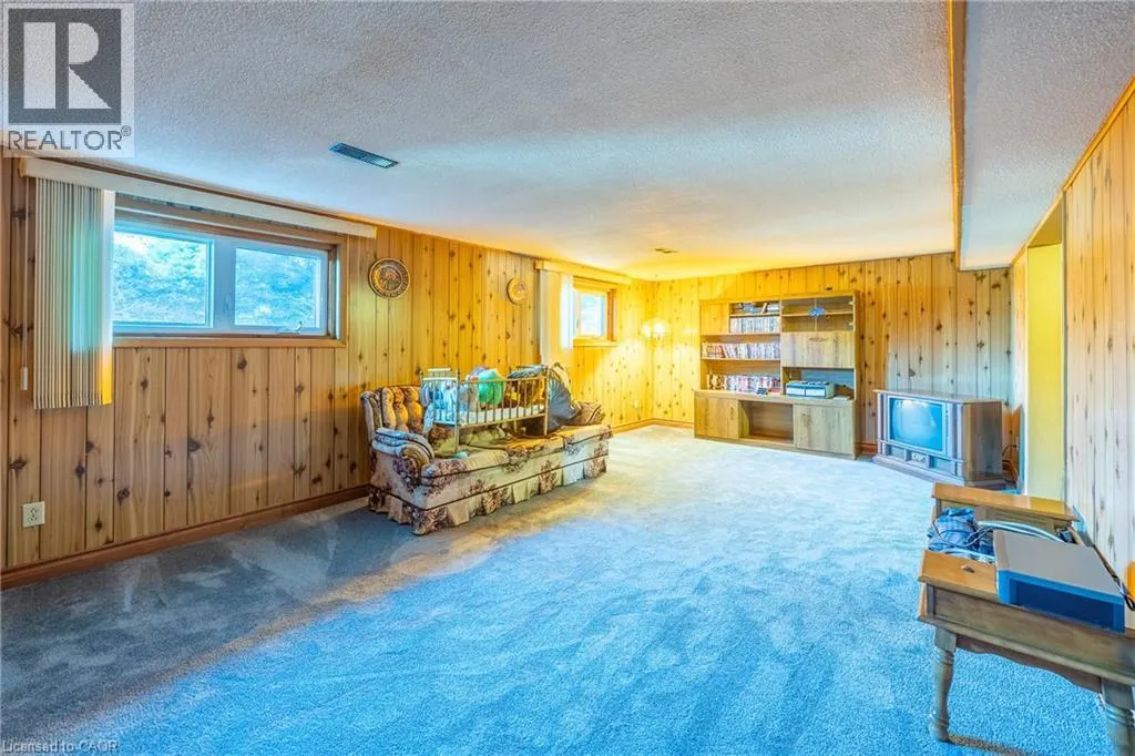 1805 COUNTY LINE 74