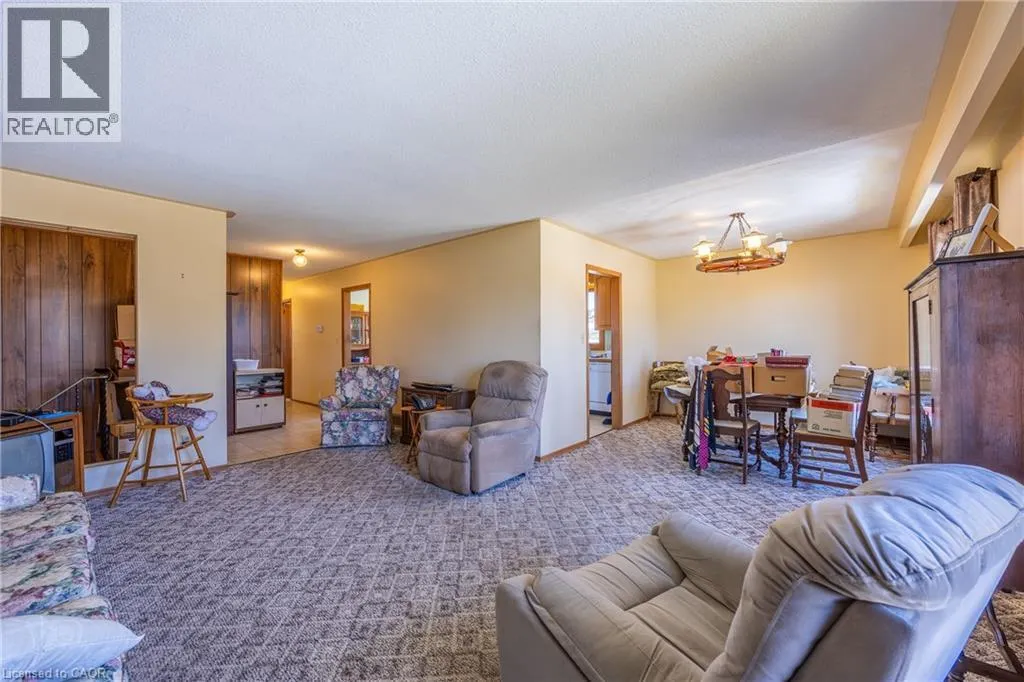 1805 COUNTY LINE 74
