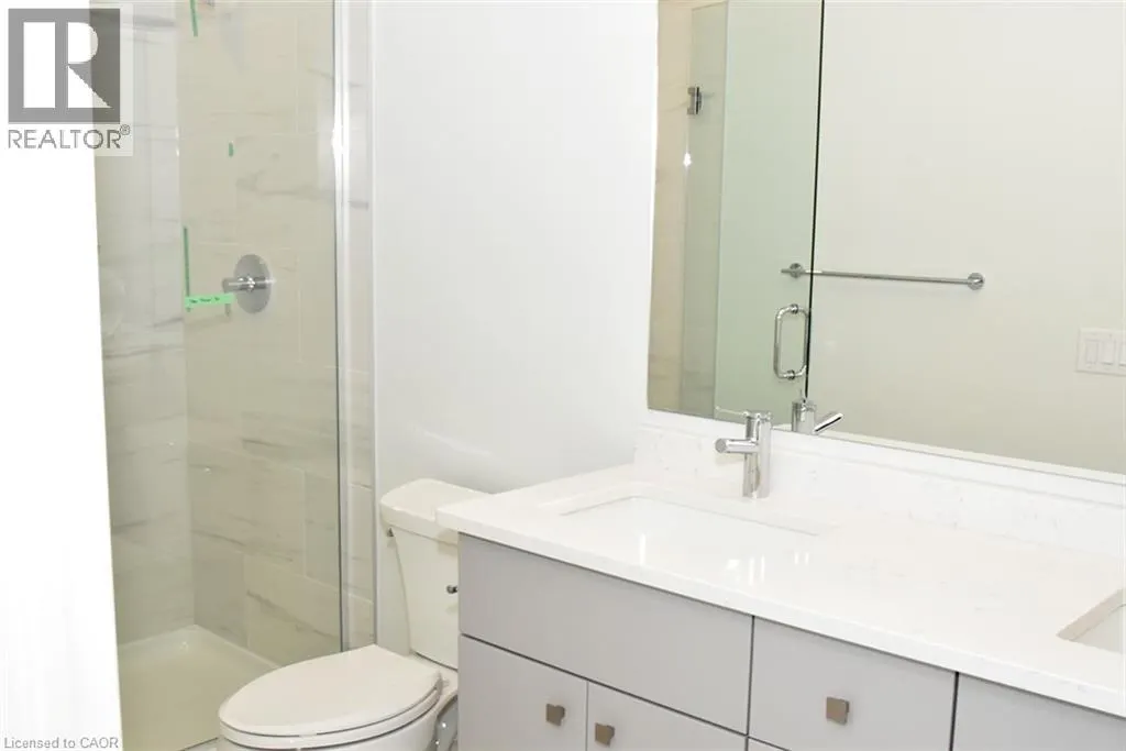 1975 FOUNTAIN GRASS Drive Unit# 202, #202