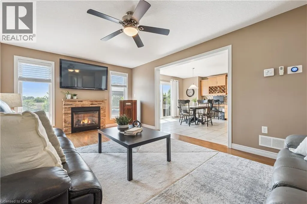 125 CAPTAIN MCCALLUM Drive