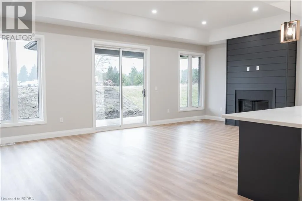 94 VANROOY Trail