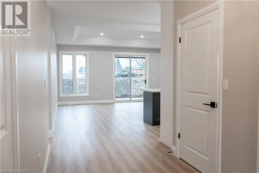 94 VANROOY Trail