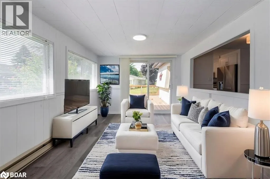 25 HAWTHORNE Drive