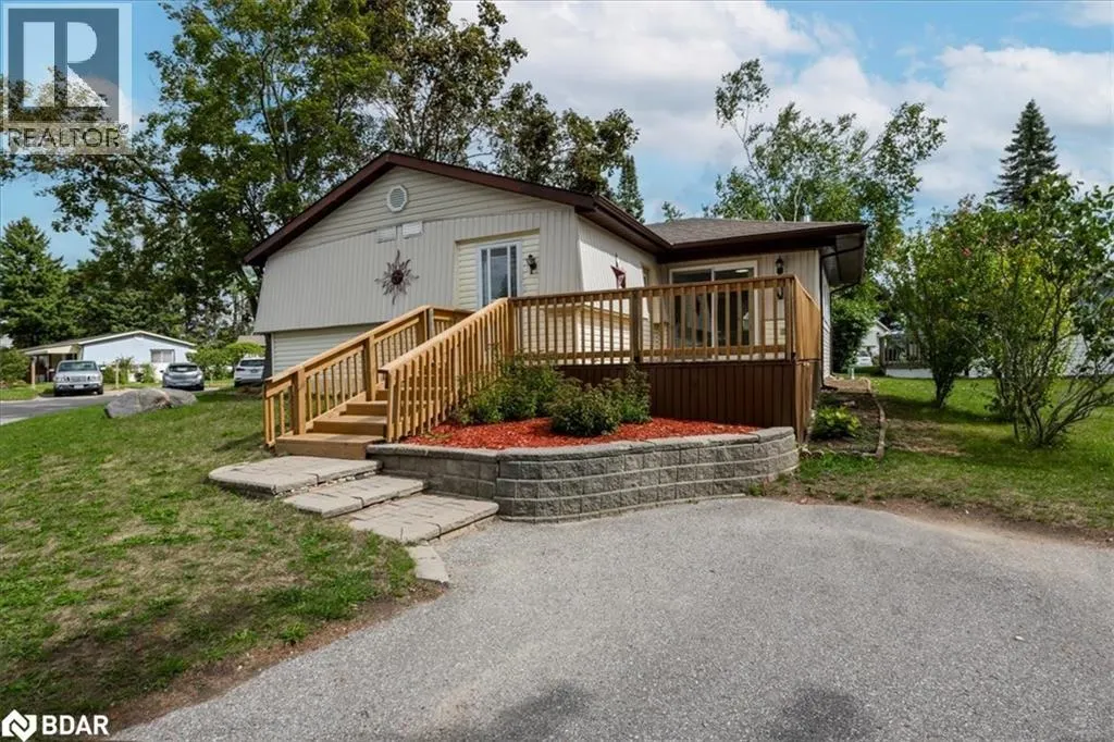 25 HAWTHORNE Drive