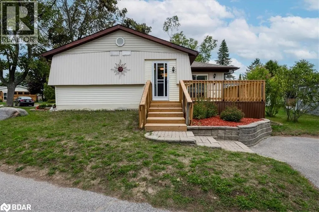 25 HAWTHORNE Drive