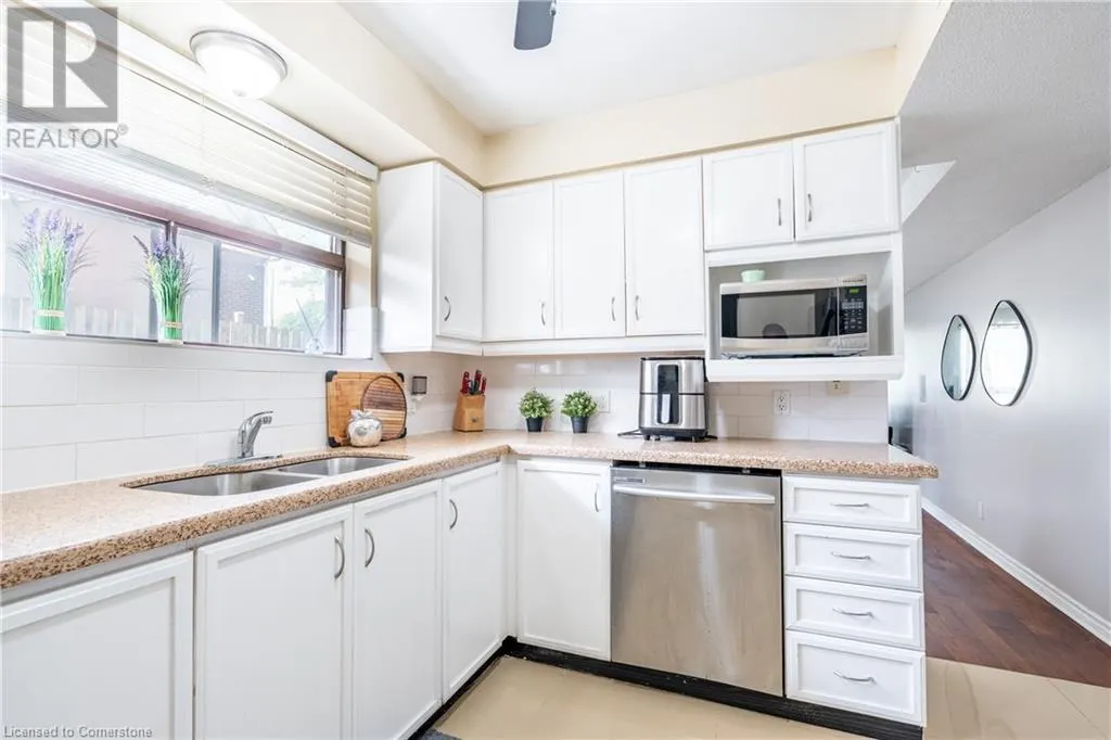 4872 VALLEY Way Unit# 101, #101