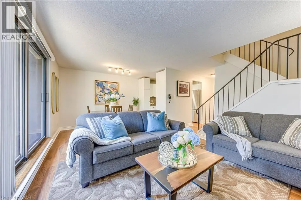 1008 FALGARWOOD Drive Unit# 2, #2