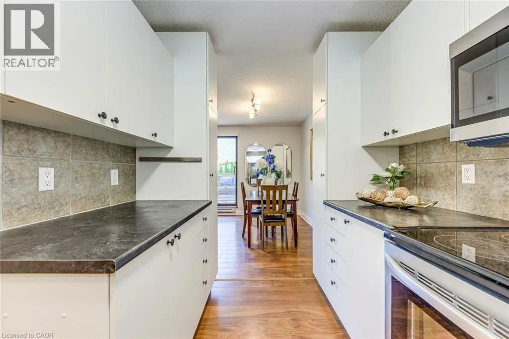 1008 FALGARWOOD Drive Unit# 2, #2
