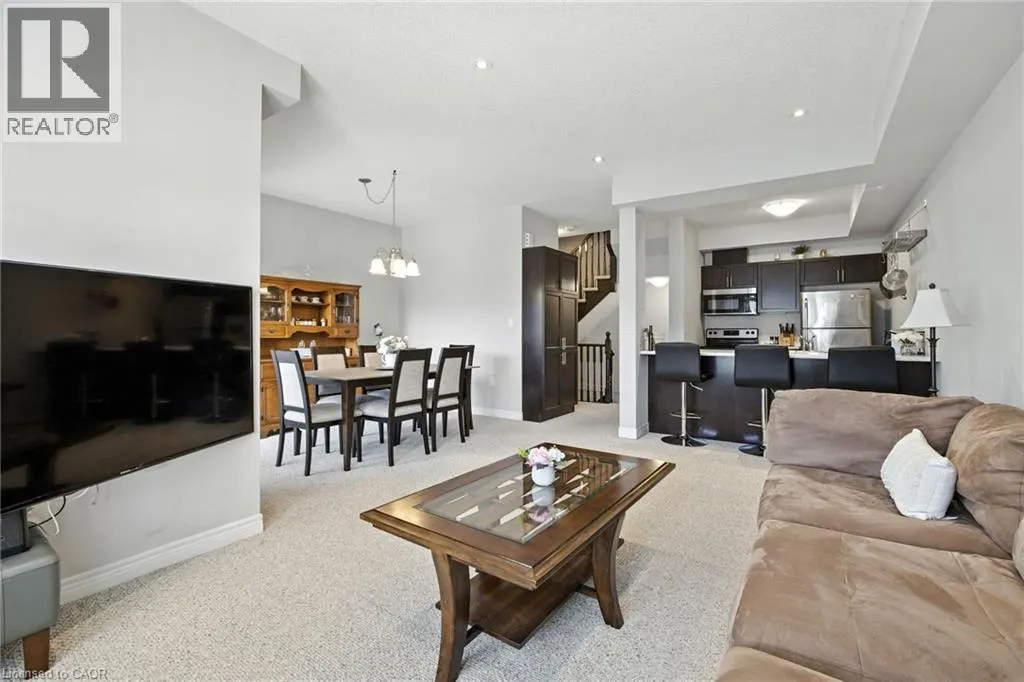3 BLOOM Crescent