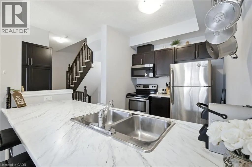 3 BLOOM Crescent
