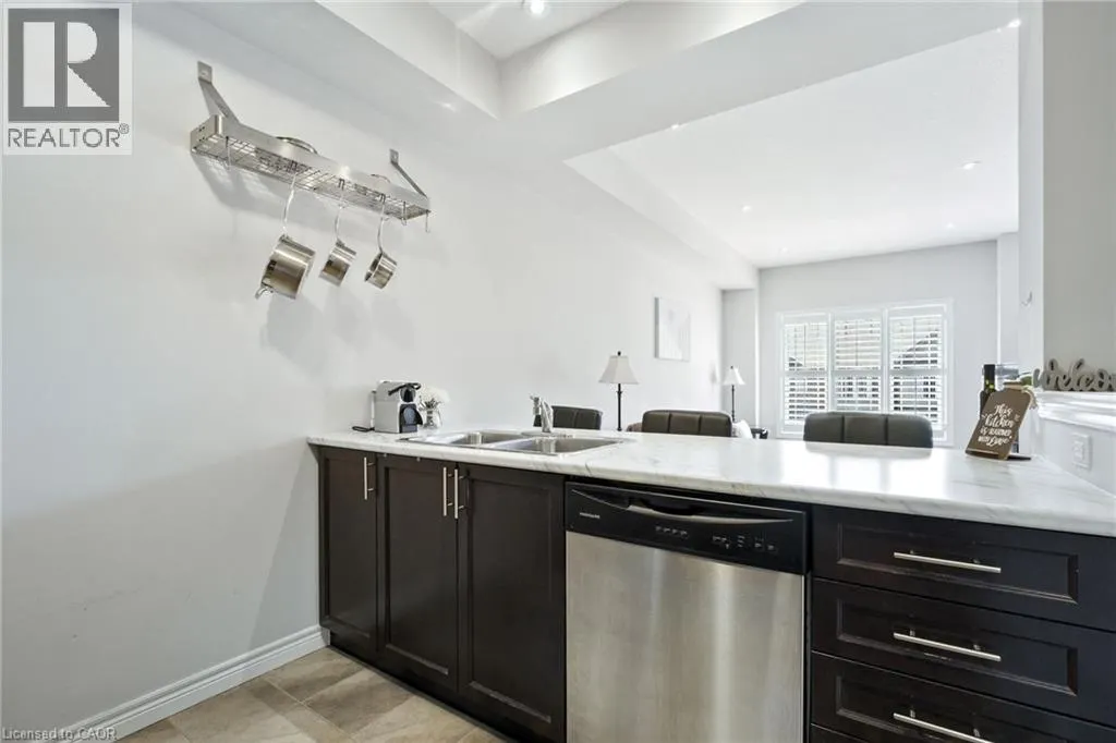 3 BLOOM Crescent