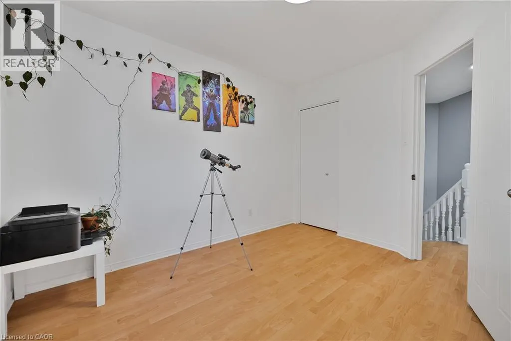 6 EULA WHITE Place
