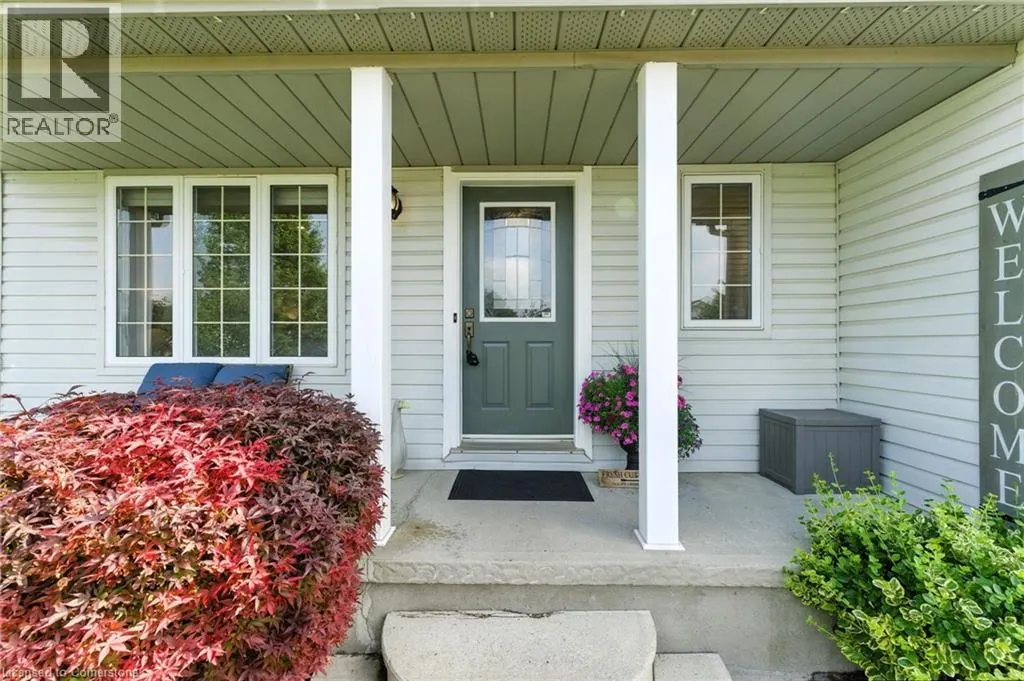 252 FENNEL Street