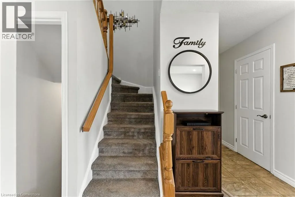 252 FENNEL Street