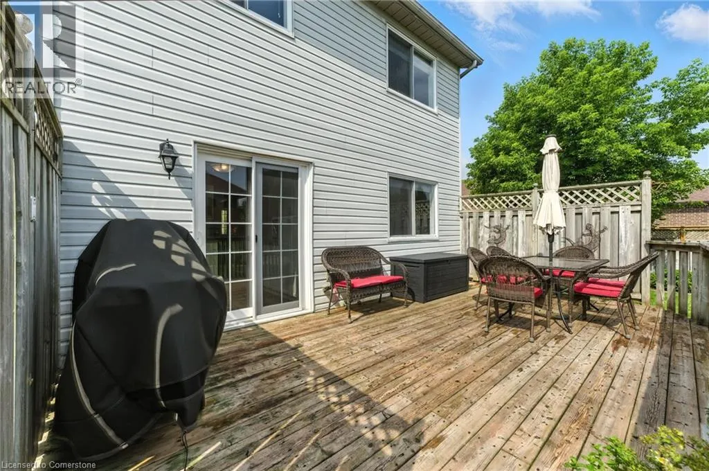252 FENNEL Street