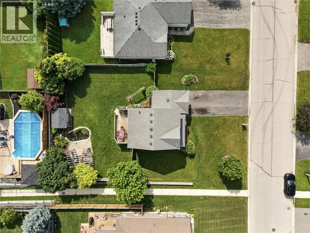 252 FENNEL Street