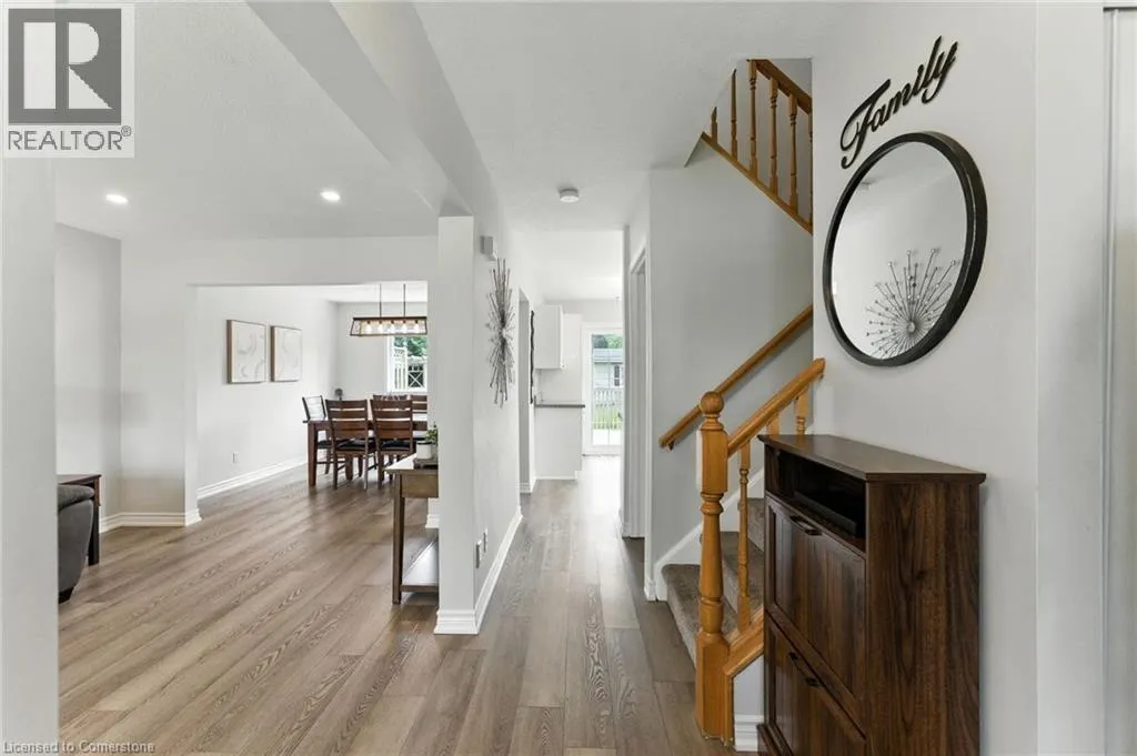 252 FENNEL Street