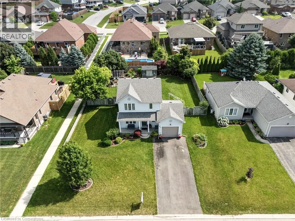 252 FENNEL Street