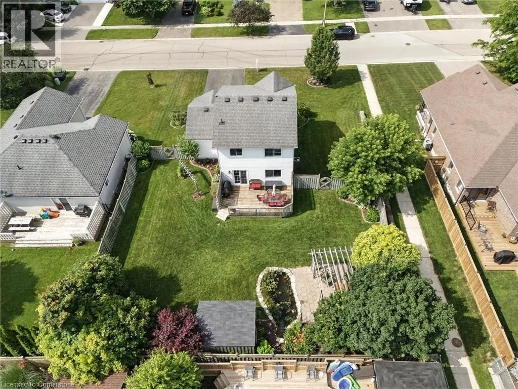 252 FENNEL Street