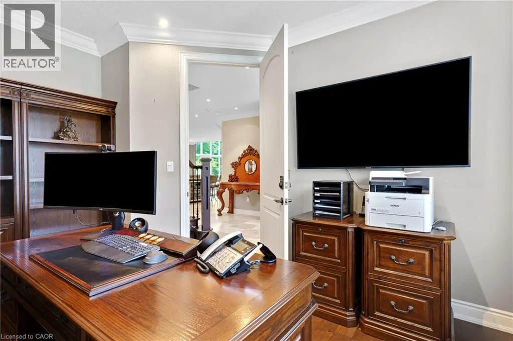 258 EDGEWATER Crescent Unit# 8, #8