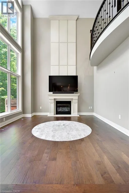 258 EDGEWATER Crescent Unit# 8, #8