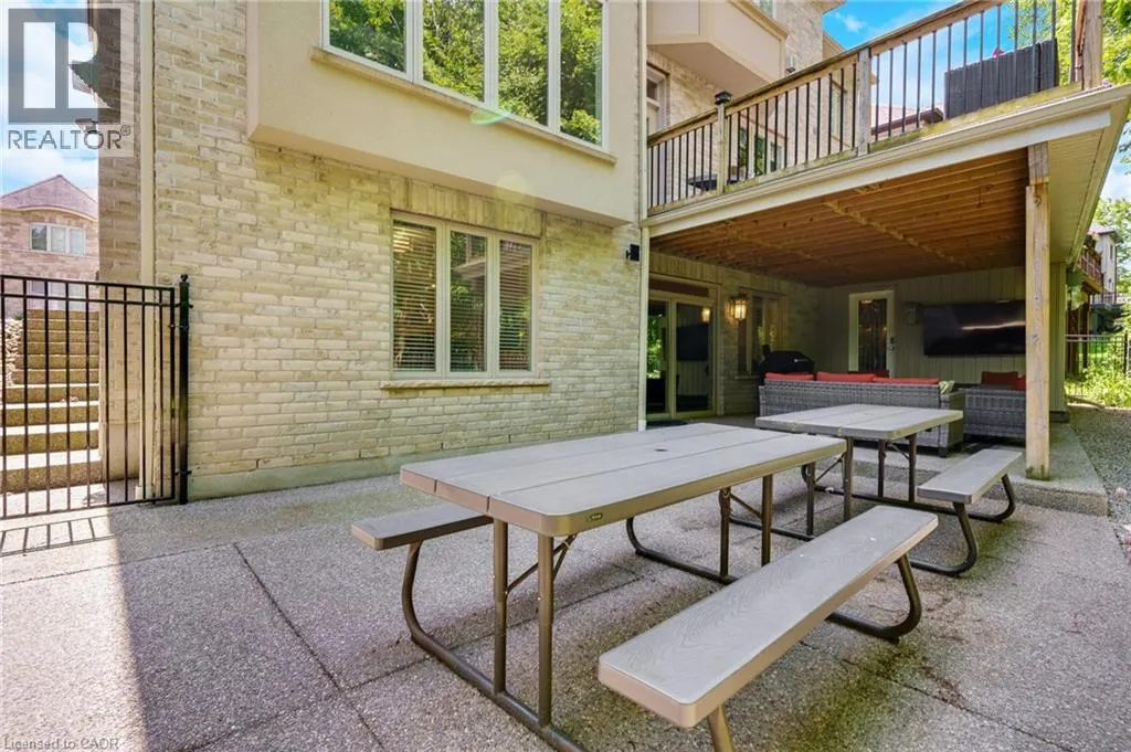 258 EDGEWATER Crescent Unit# 8, #8