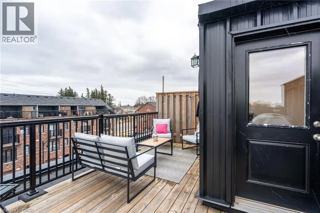 219 DUNDAS Street E Unit# 45, #45