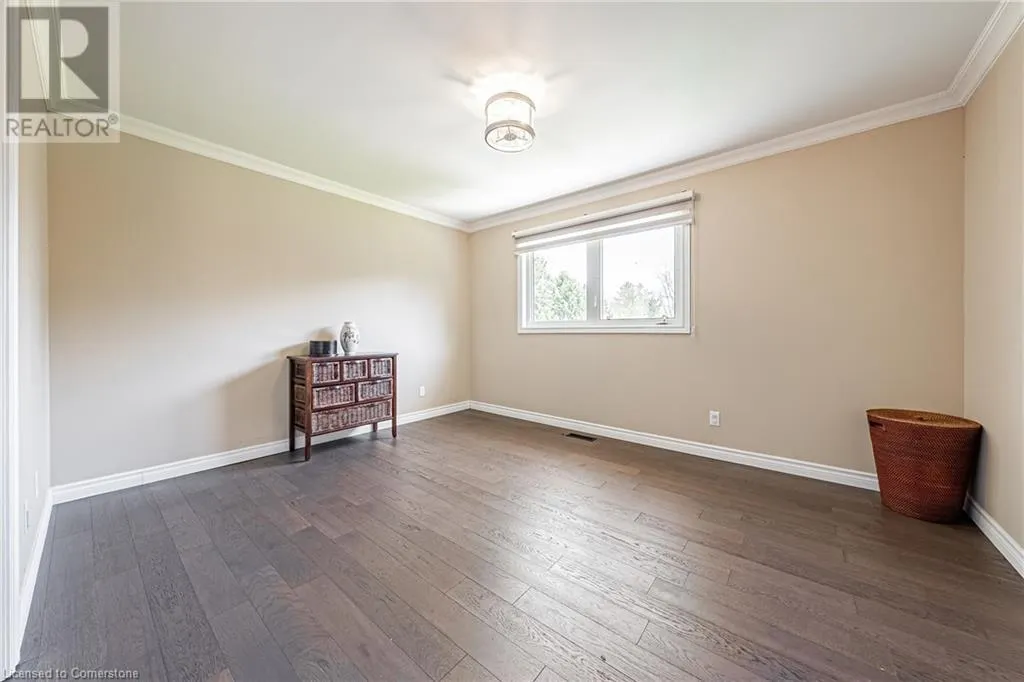 6 IRIS Court