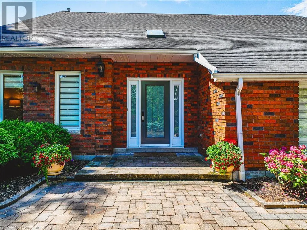 6 IRIS Court