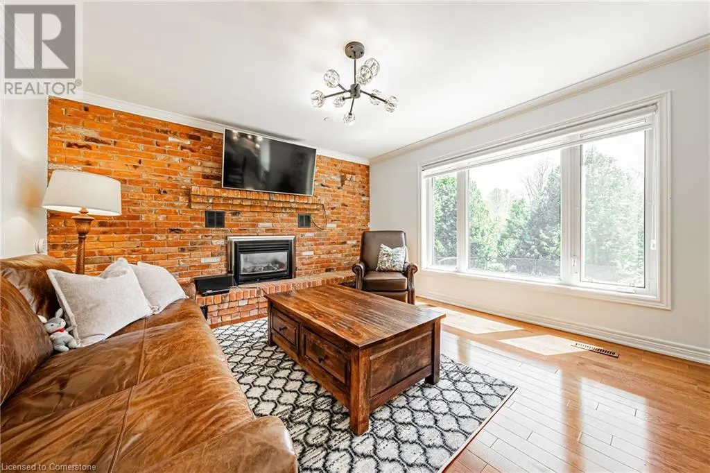 6 IRIS Court