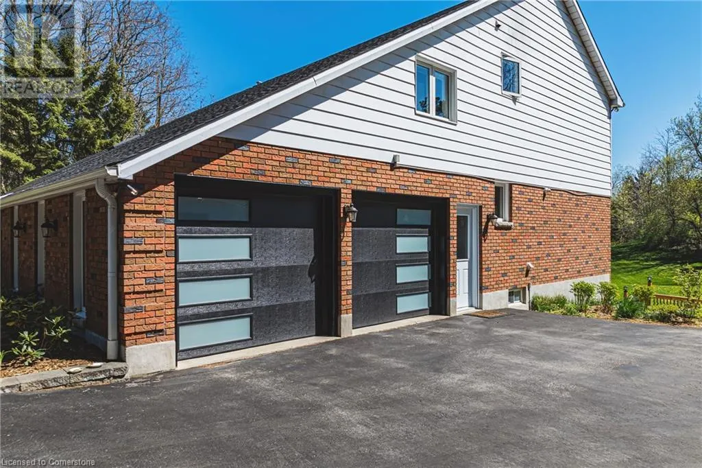 6 IRIS Court