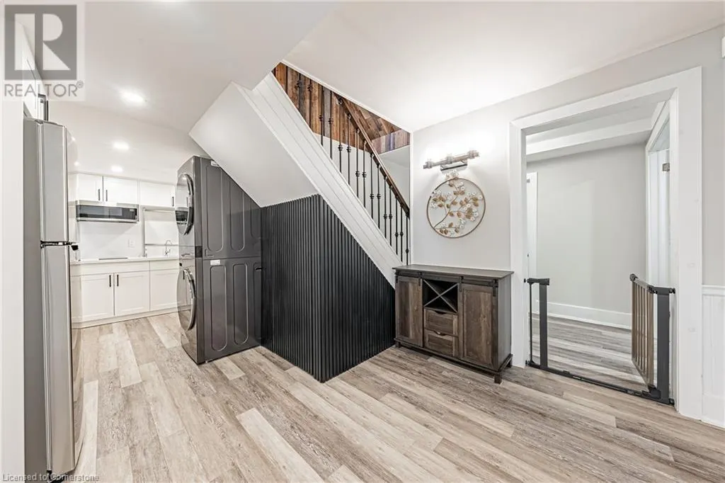 6 IRIS Court