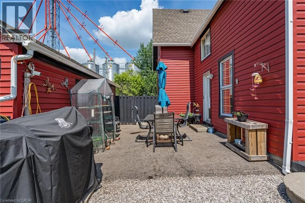 23 RAILWAY ST