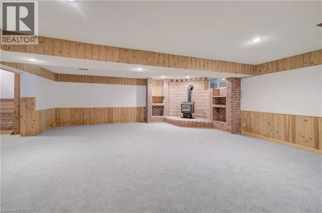 391 NORTHLAKE Drive