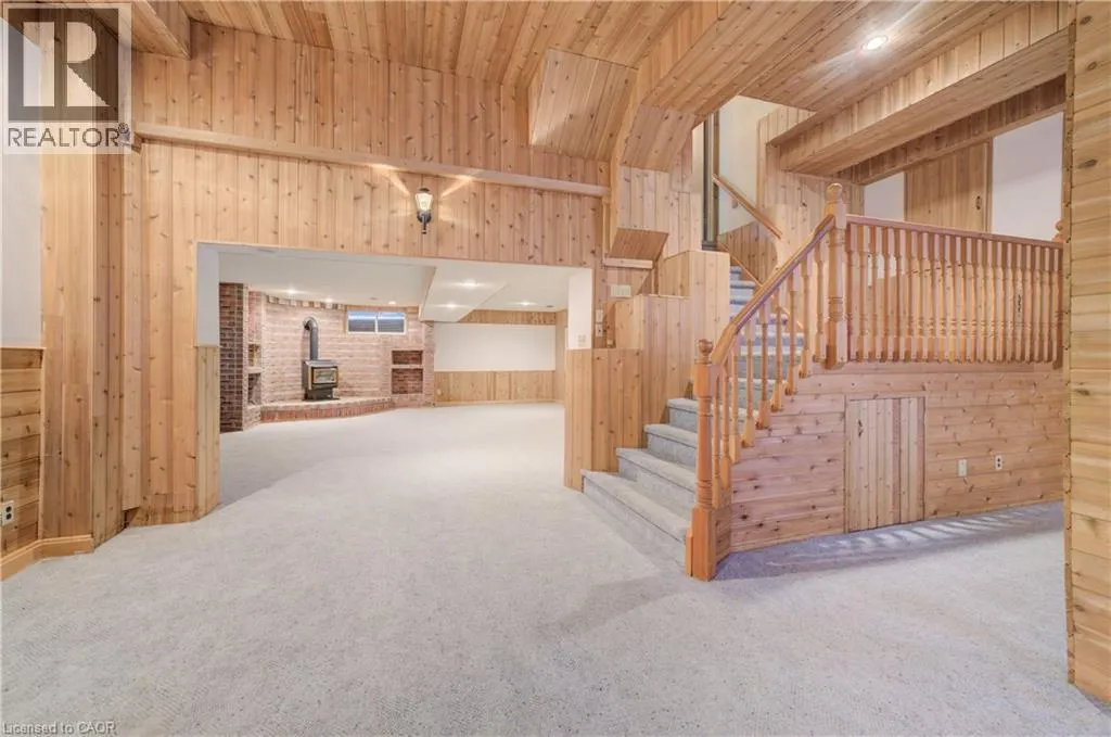 391 NORTHLAKE Drive