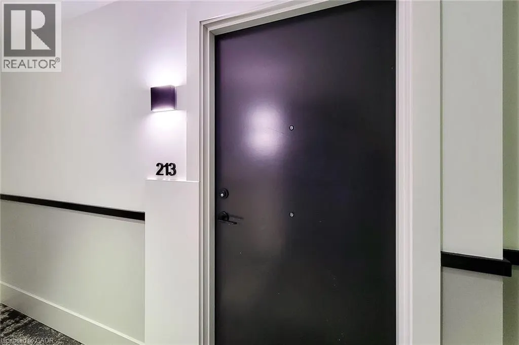 600 NORTH SERVICE Road Unit# 213, #213