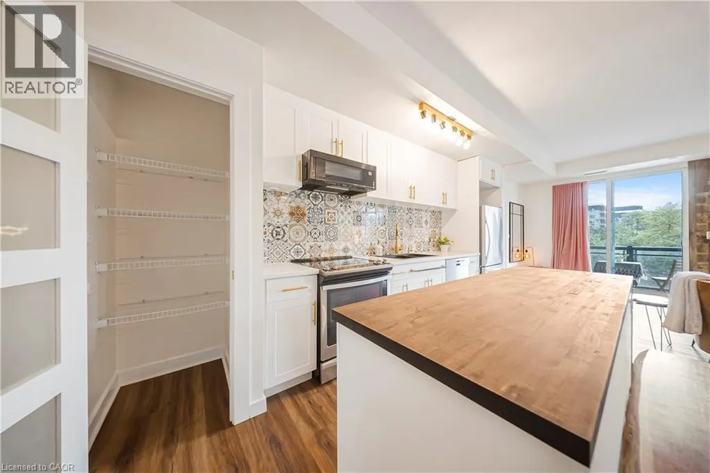168 SABINA Drive Unit# 214, #214