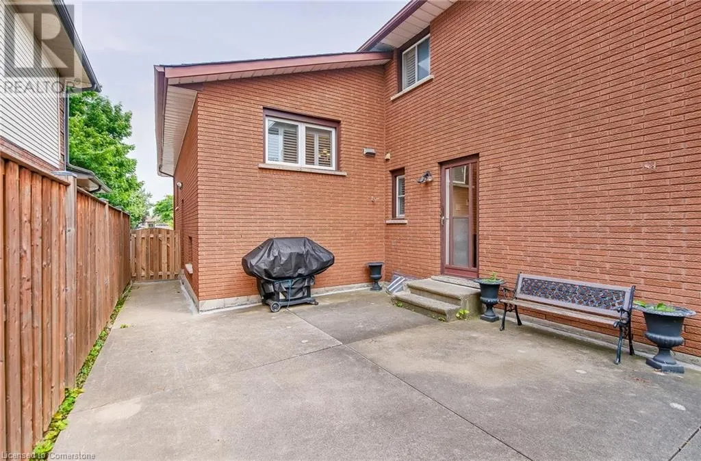 75 PRESIDENT Drive