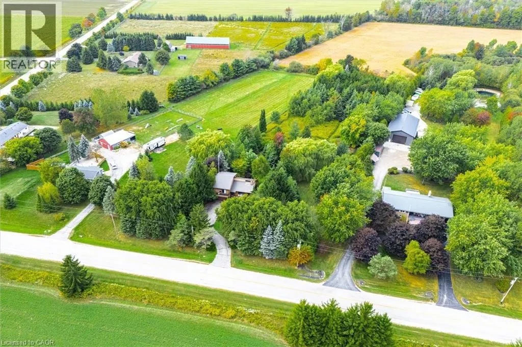 7728 21 Sideroad