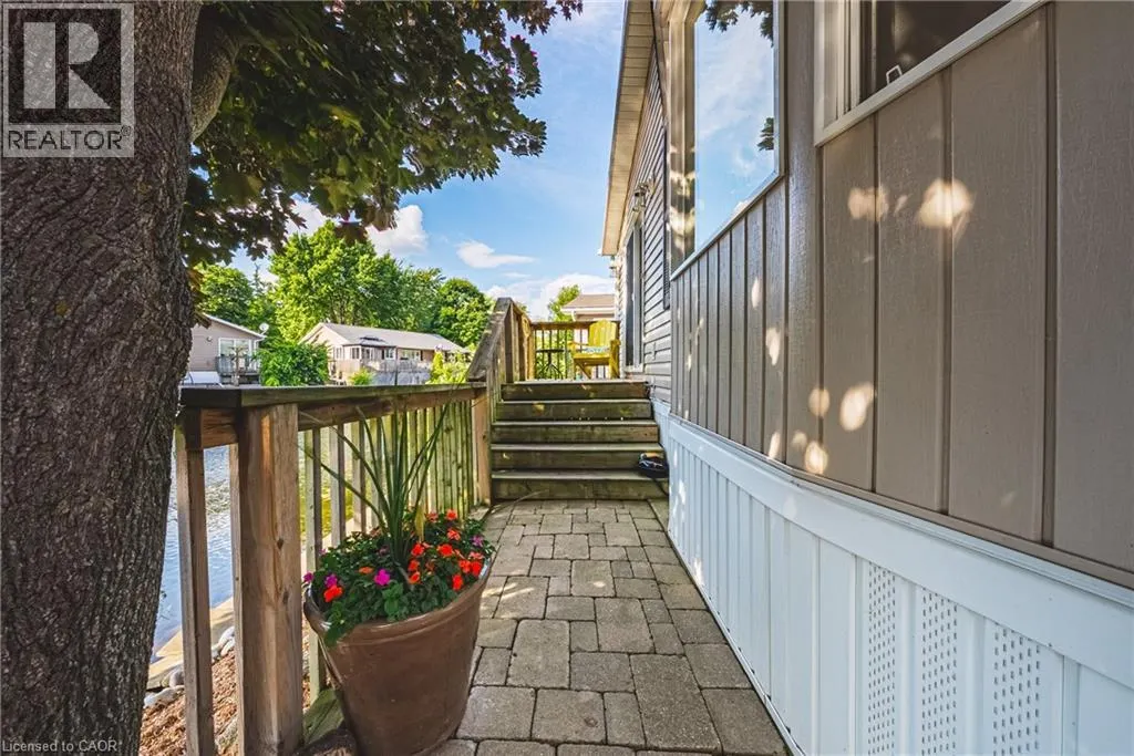 52 HEMLOCK CRS Private