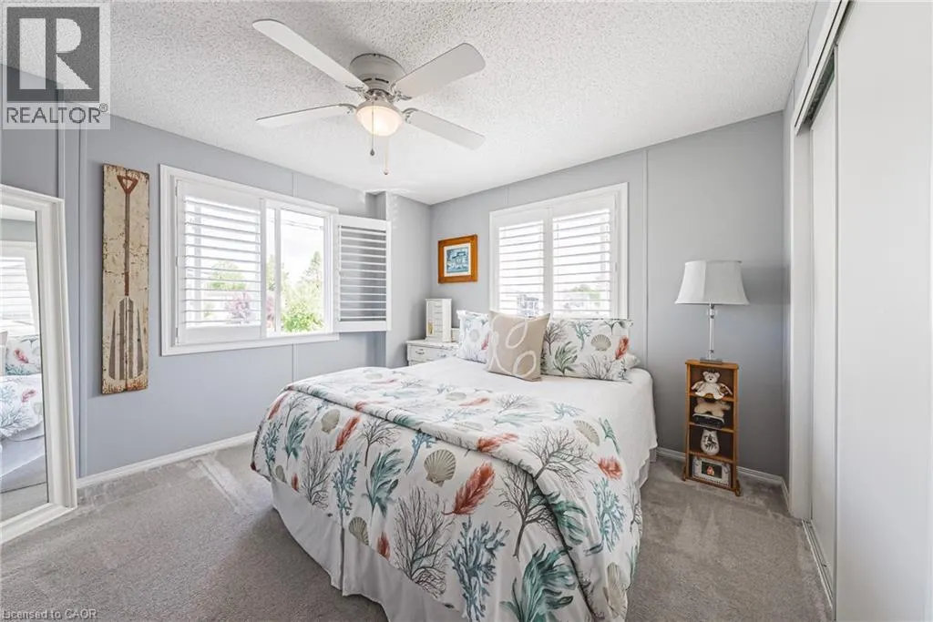 52 HEMLOCK CRS Private