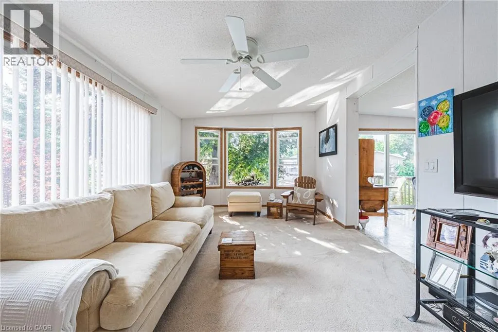 52 HEMLOCK CRS Private