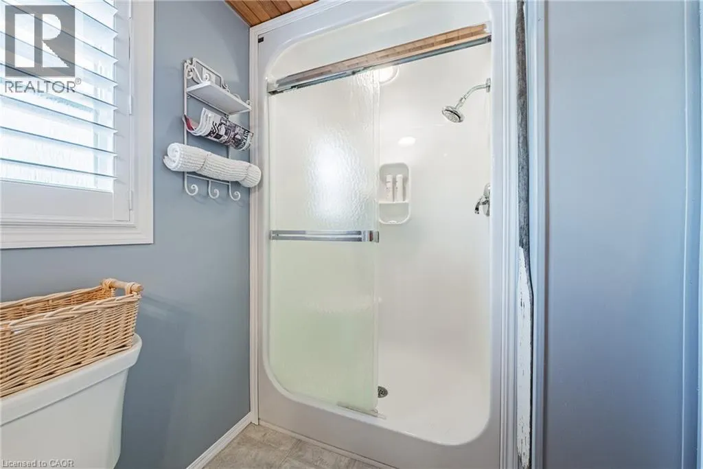 52 HEMLOCK CRS Private
