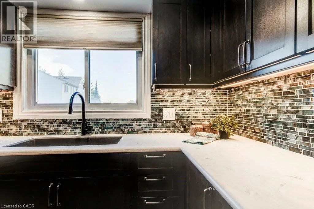 589 BEECHWOOD Drive Unit# 29, #29