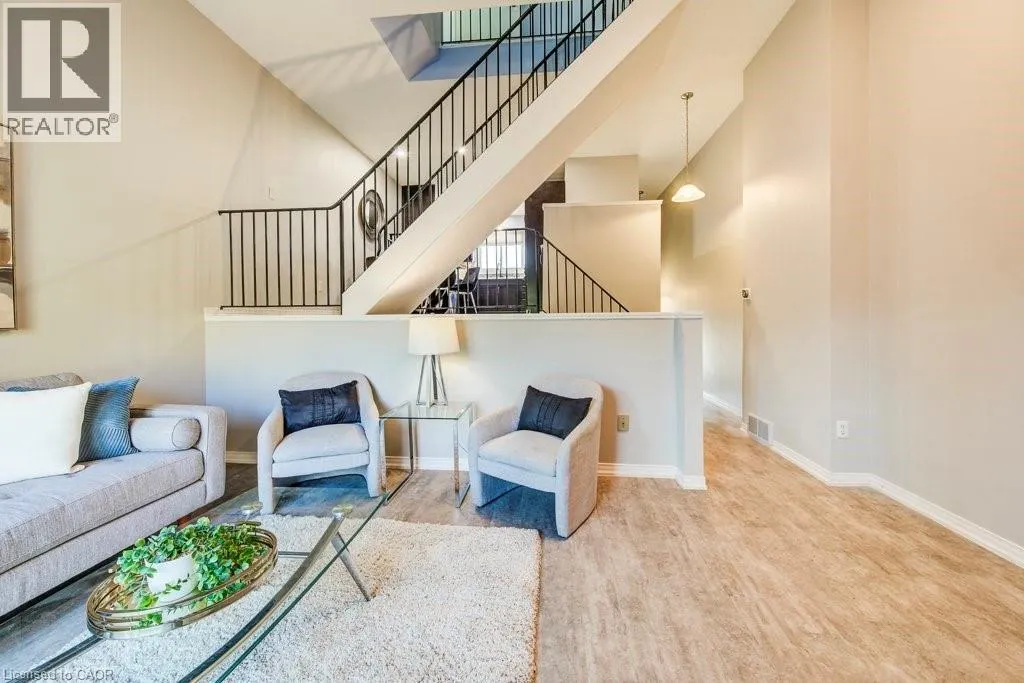 589 BEECHWOOD Drive Unit# 29, #29