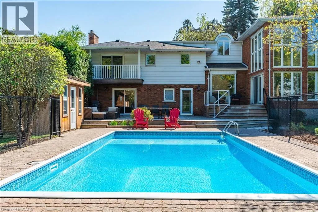 887 MONTGOMERY Drive