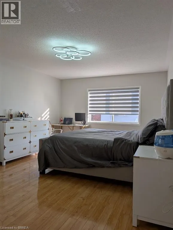10 POLAR BEAR Place