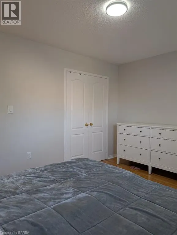 10 POLAR BEAR Place