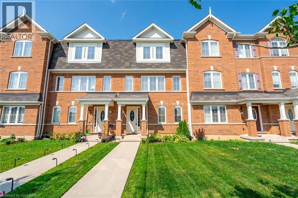 230 AVONSYDE Boulevard Unit# 15, #15